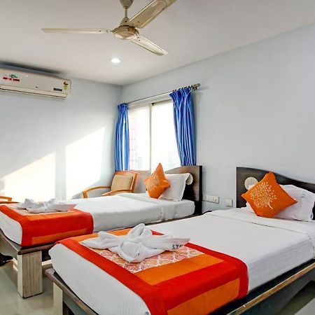 Hotel S Y N Residency Hyderabad Exterior foto